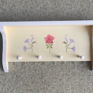 Key organizer shelf